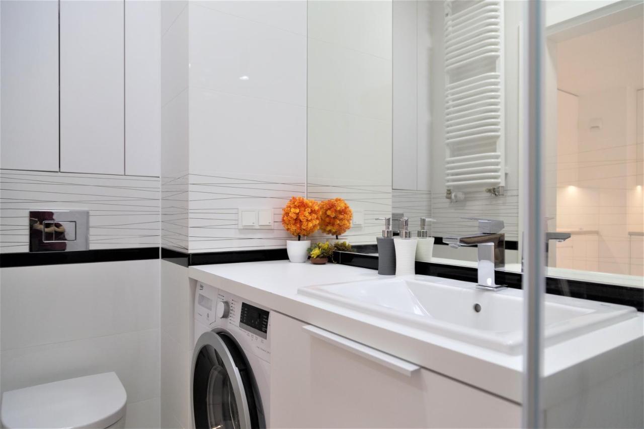 Exclusive 2Br! Apartment In Center +Netflix +Gym Varsóvia Exterior foto