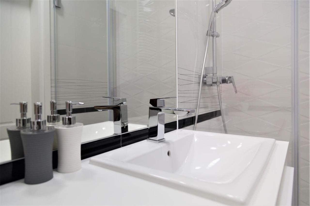Exclusive 2Br! Apartment In Center +Netflix +Gym Varsóvia Exterior foto