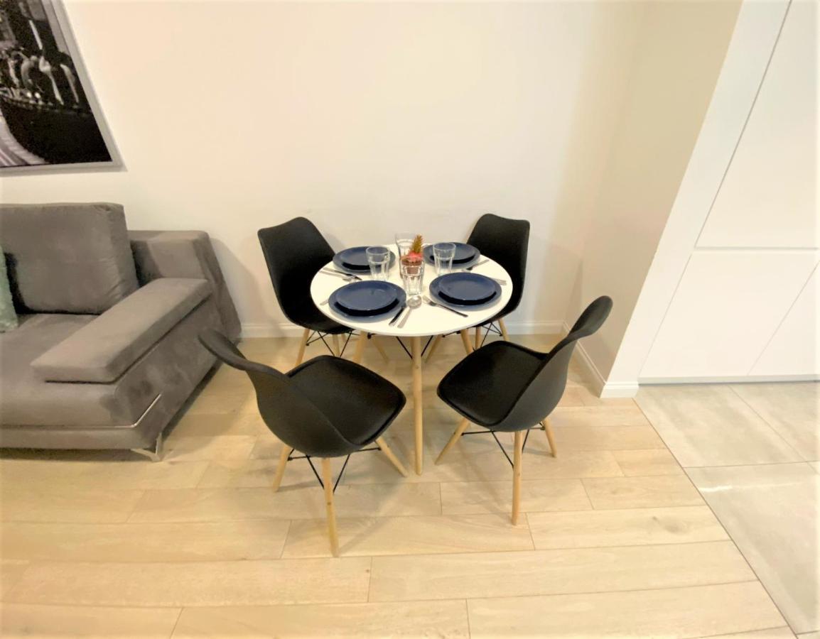 Exclusive 2Br! Apartment In Center +Netflix +Gym Varsóvia Exterior foto